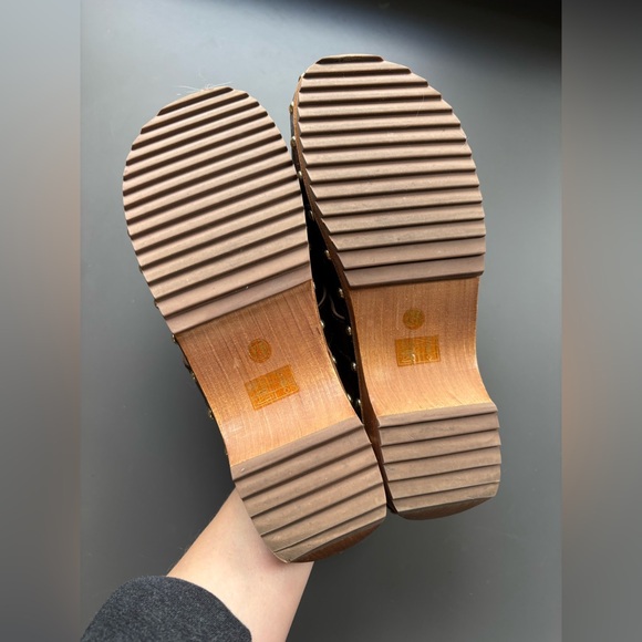 Kelsi Dagger Leather Fringe Studded Clogs- 7.5 - Picture 6 of 6